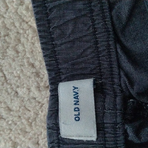 Old Navy boys short, size 10-12 - Picture 2 of 3